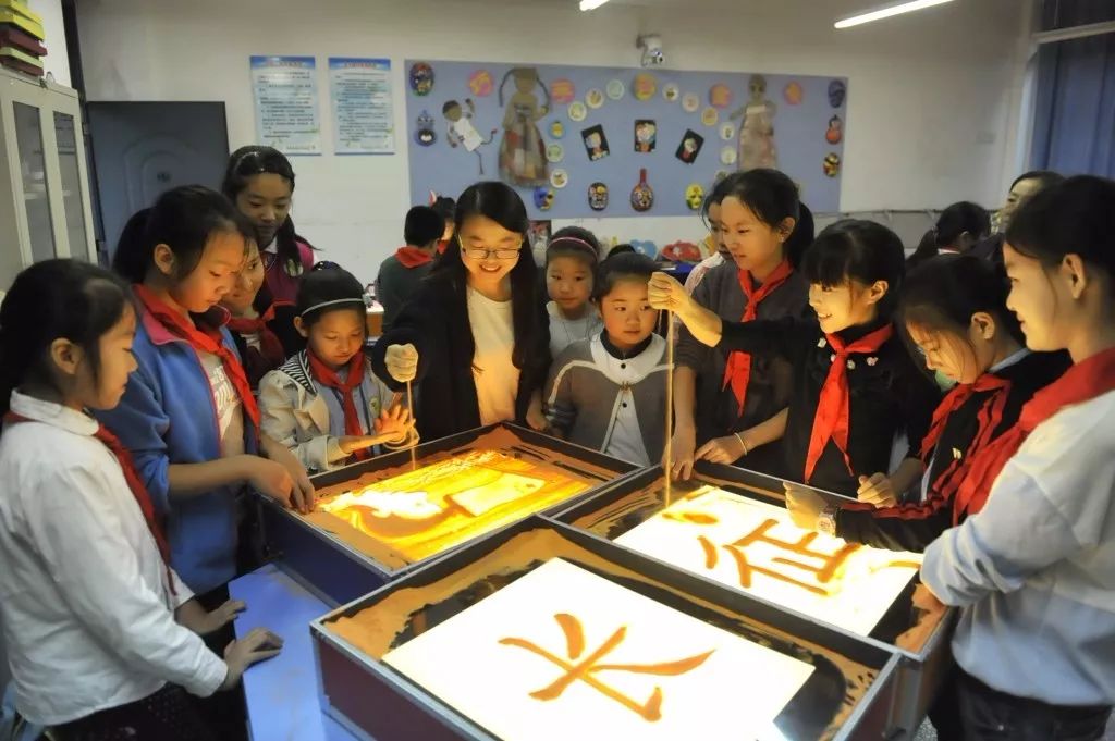 不负青春不负韶华砥砺前行,不负时光不负韶华砥砺前行