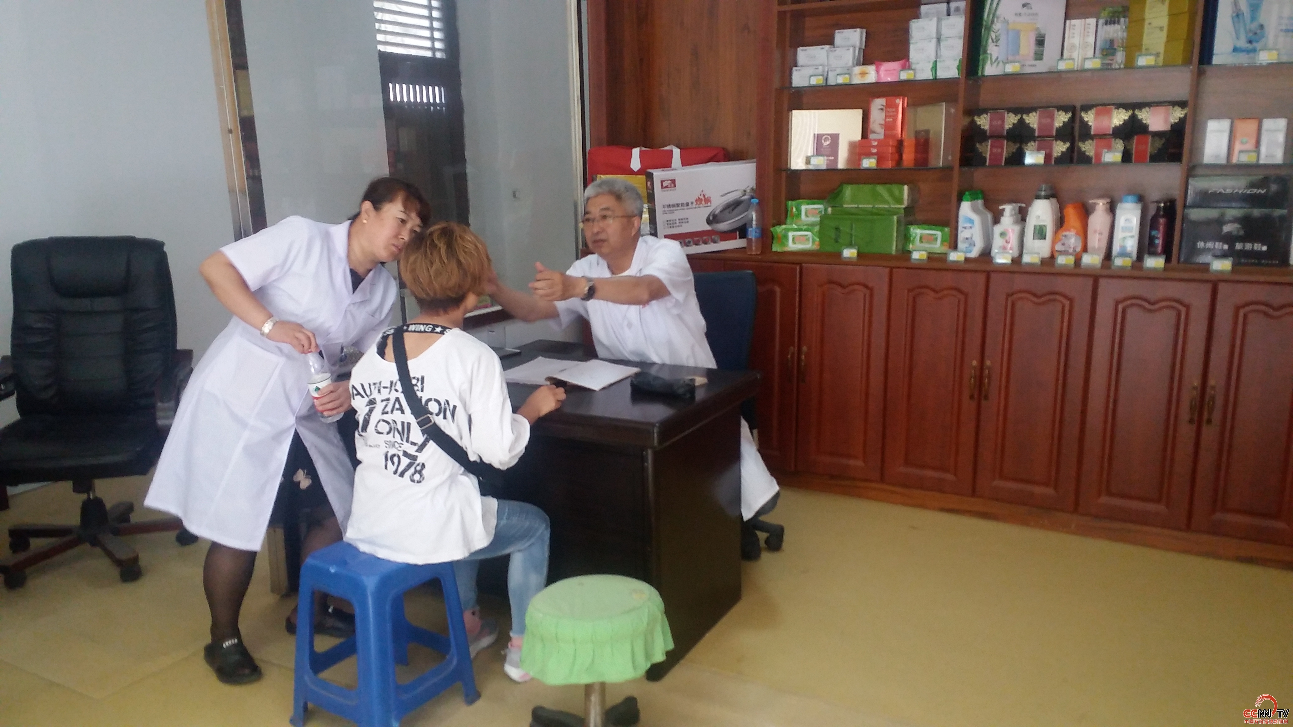 神医喜来乐王忠,神医喜来乐刘大贵视频