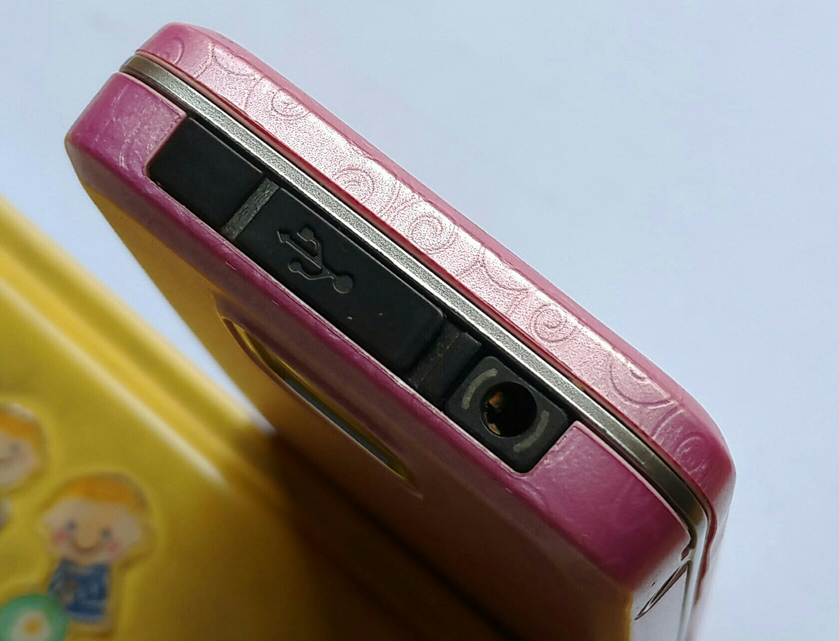 诺基亚滑盖6700s拆机,n73诺基亚手机拆解