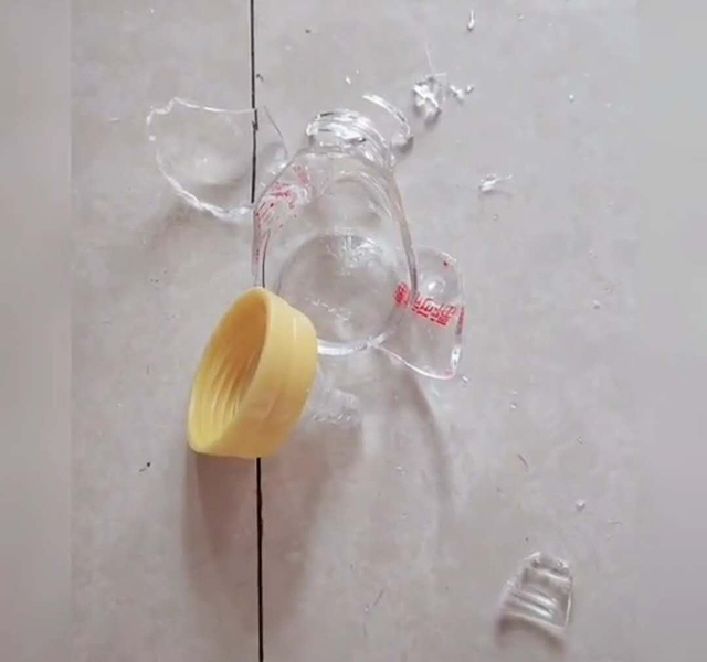 爸爸不小心把宝宝奶瓶摔碎了,宝宝奶瓶摔碎了怎么应急