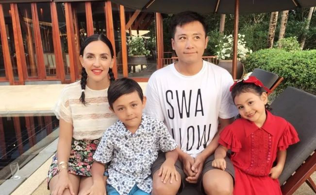 刘烨与妻子安娜结婚的视频,刘烨与安娜的幸福婚姻