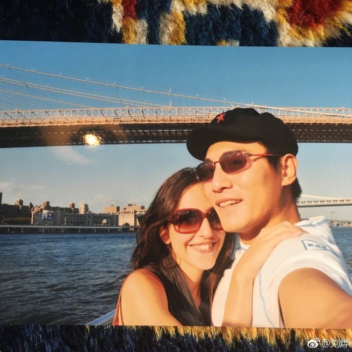 刘烨与妻子安娜结婚的视频,刘烨与安娜的幸福婚姻