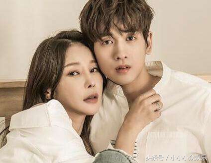 韩*歌国**手米娜与小男友结婚，婚礼现场狂撒狗粮