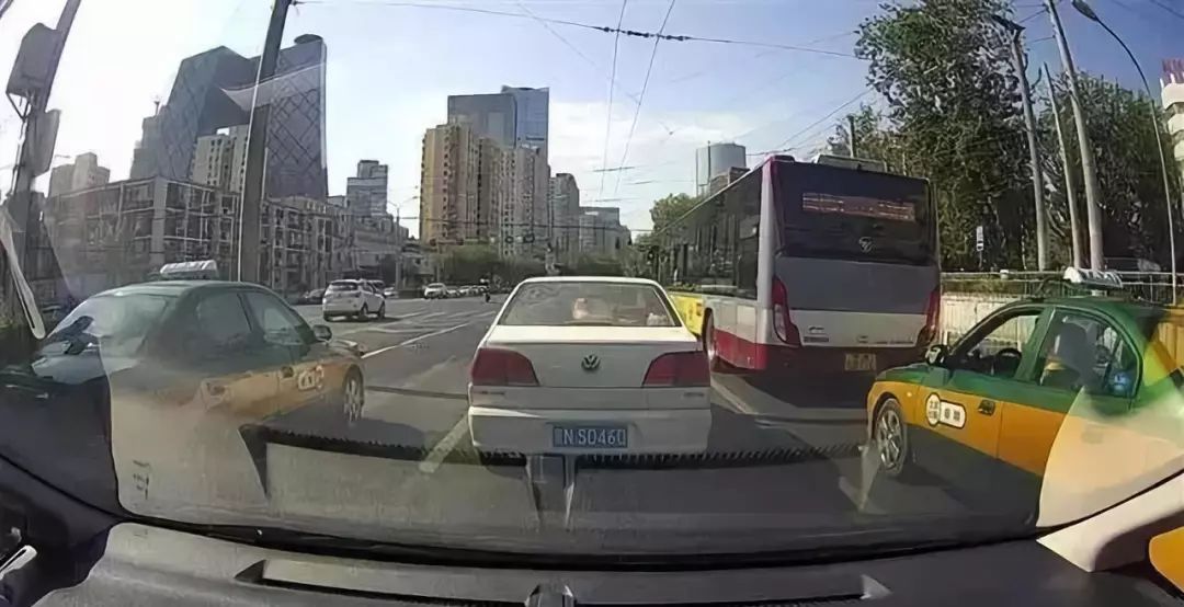 行车记录仪有必要看的东西,行车记录仪的正确姿势你了解吗