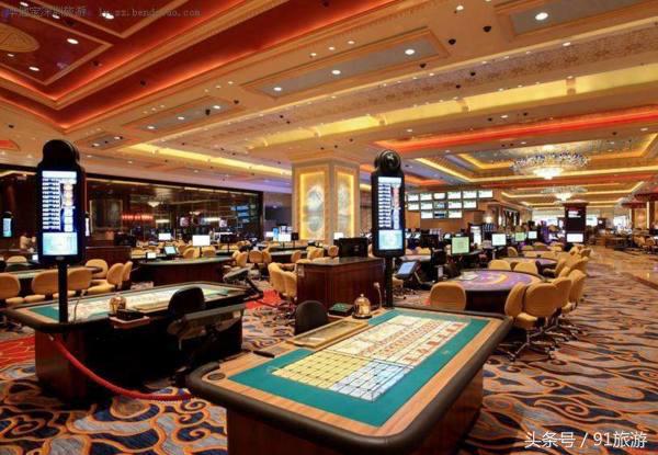 旅客眼中的澳门：豪华奢侈的*场赌**，以泪洗面的赌徒