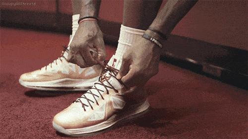 防止脚踝扭伤的小妙招,避免脚踝受伤的一个动作