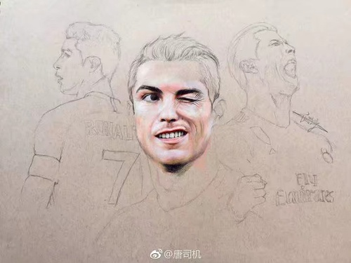 手绘C罗肖像的视频,手绘c罗九宫格