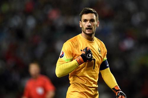 世界杯法国守门员精彩扑救,2018年世界杯长得特别帅的守门员