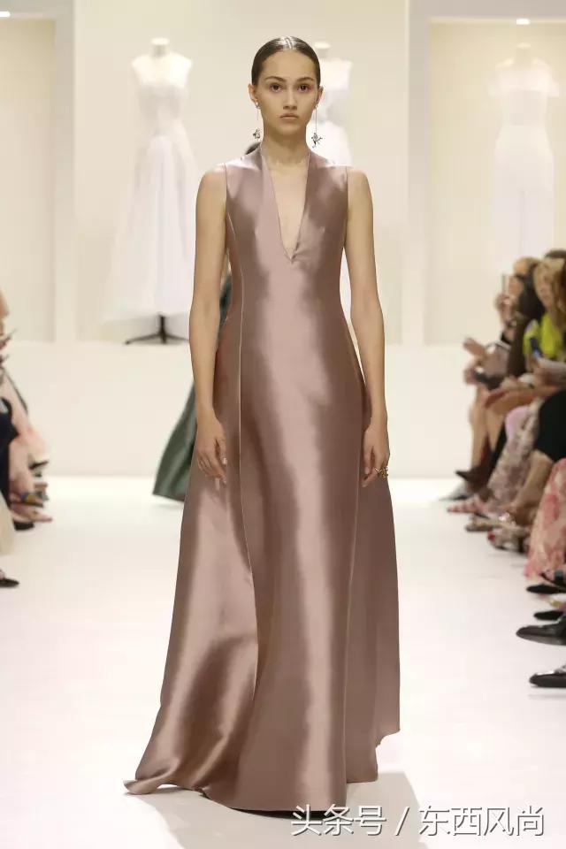 迪奥二零一九秋冬高定秀,2019迪奥高级定制秋冬