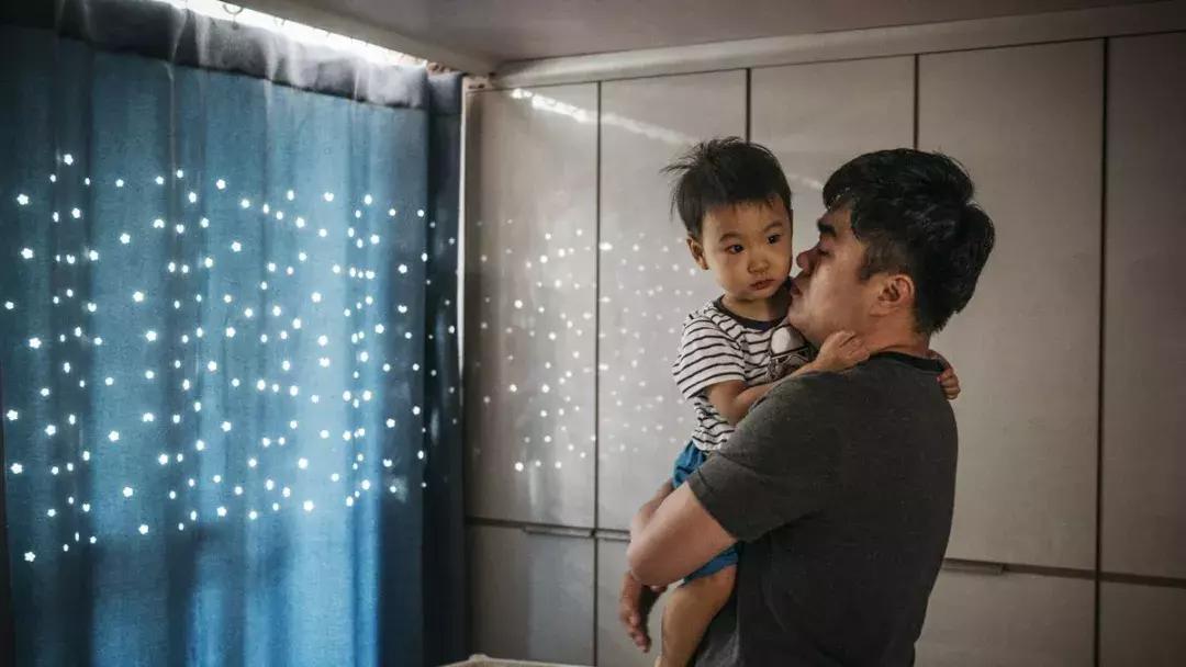 小孩在美国医院喝了杯奶,孩子喝饮料进急诊室