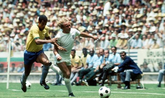 足球最佳阵容梅西c位出场,足球史上最强11人阵容c罗