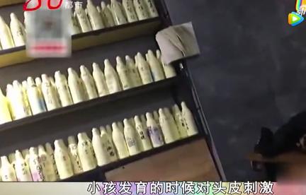 理发师戴手套洗头靠谱吗,理发店洗头戴手套顾客有反感吗