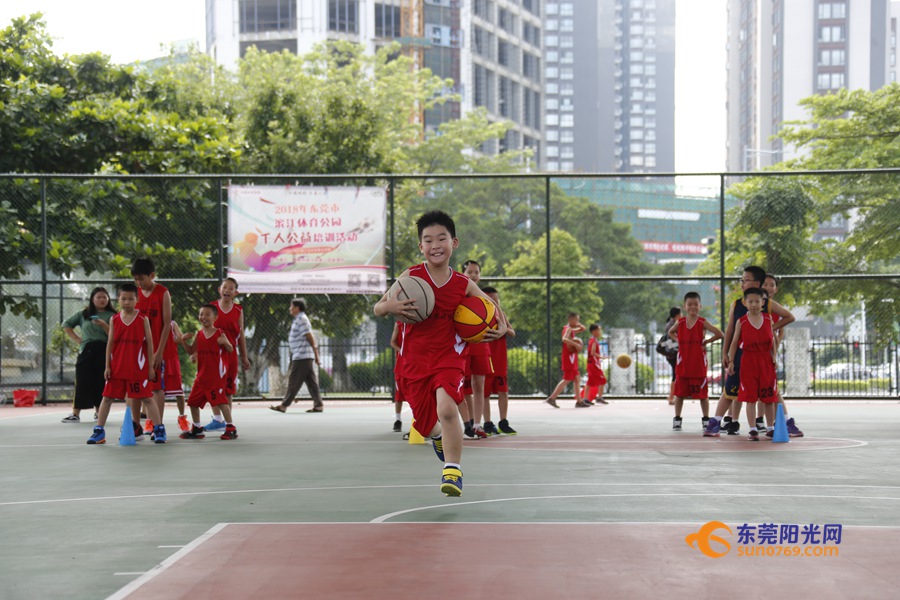 小孩学习父母要陪着一起学习吗,东莞儿童暑假培训