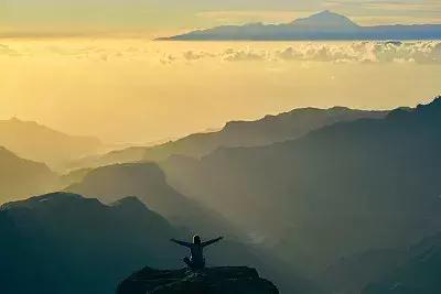 一朝学得“套路贷”的“真谛”，他另起炉灶干起了黑社会