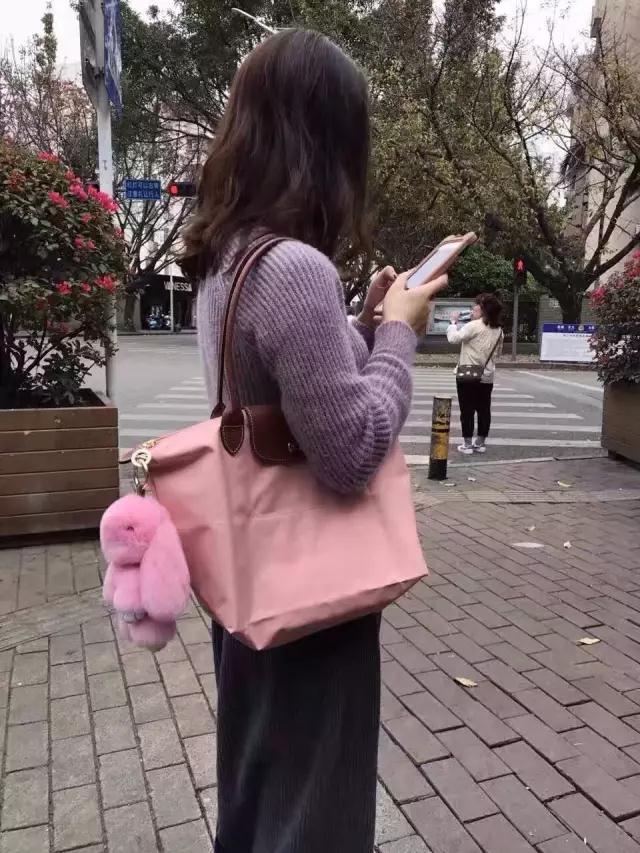 别想太多我们顺其自然,别想太多我们很简单