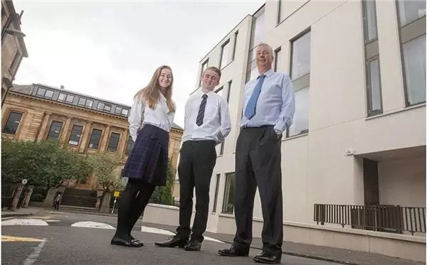 英国十大顶级私校学费,英国私校最新排名2023