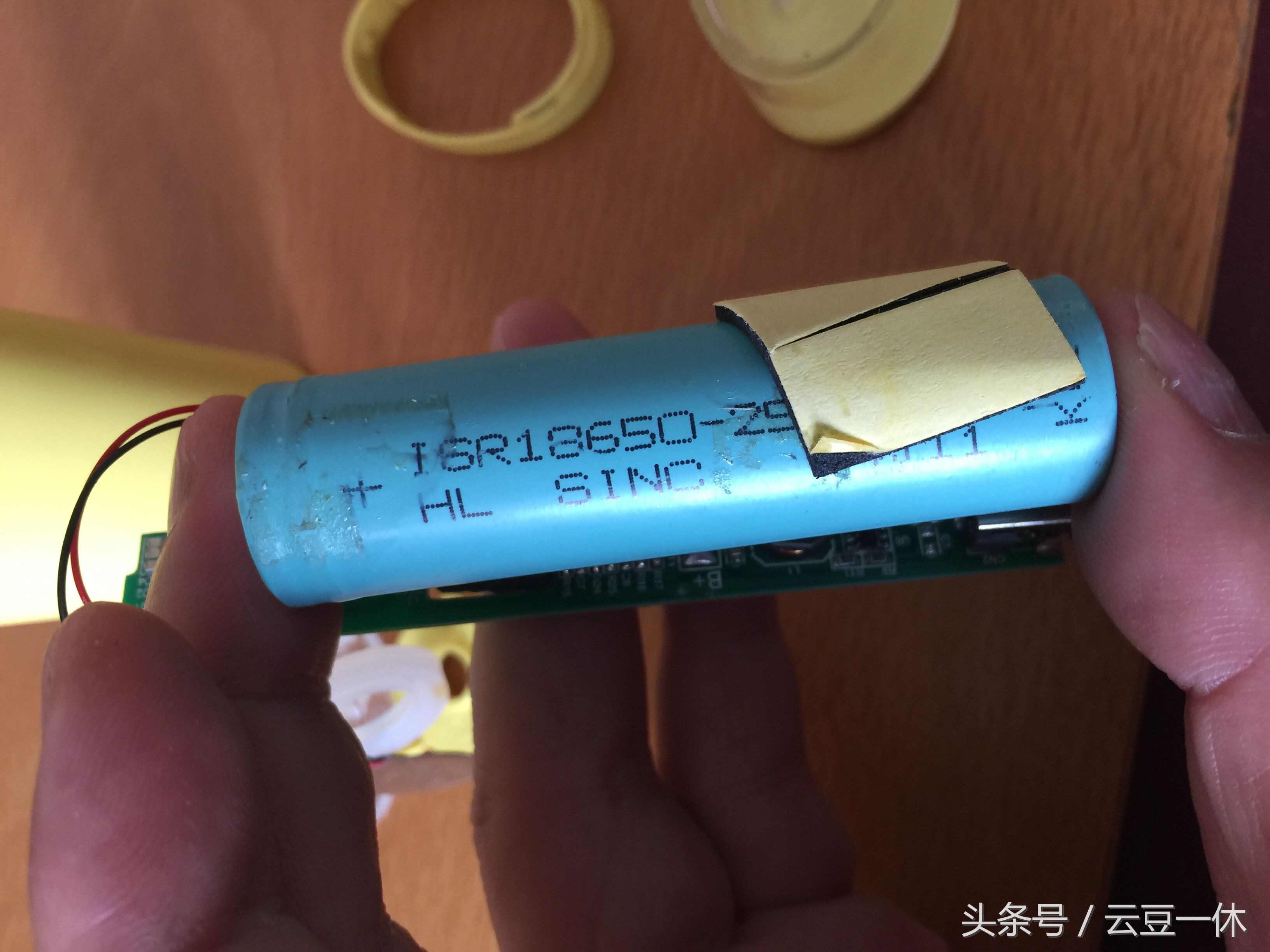 迷你喷雾补水器拆解,夏天必备神器喷雾器