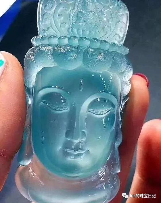 翡翠蓝水和飘花哪个好,飘花蓝水翡翠如意