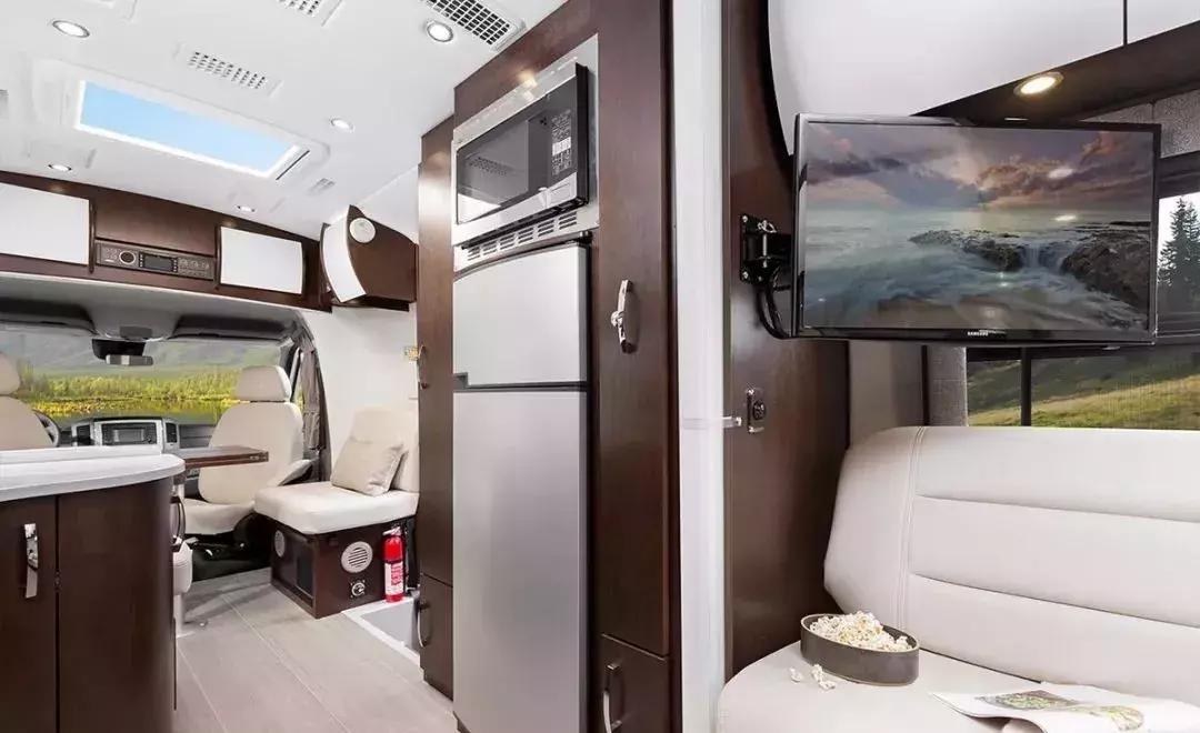 房车用家用冰箱还是用专用冰箱,房车专用冰箱跟家用冰箱