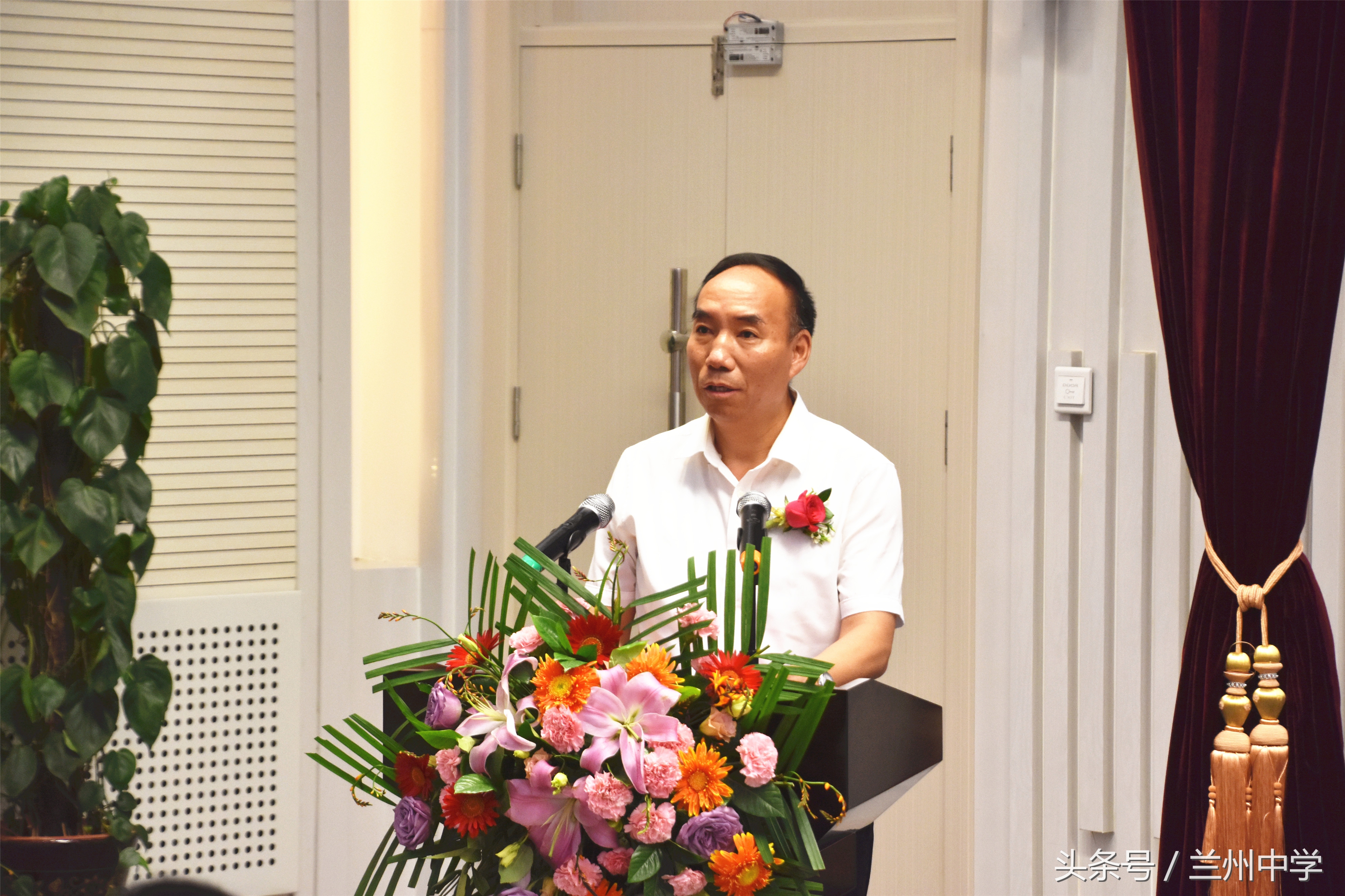 兰州中学与西北师范大学附属中学的合作办学正式启动