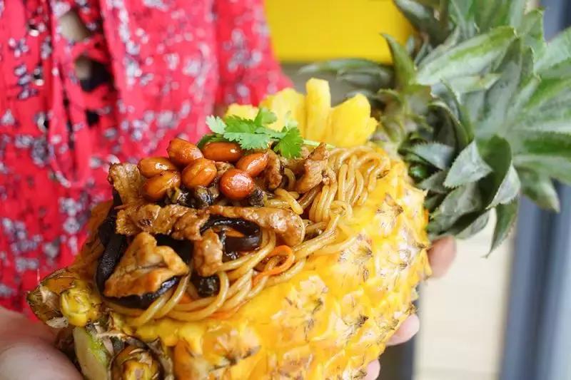 炒螺蛳粉菠萝,螺蛳粉先生炒螺蛳粉