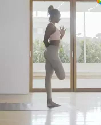 瘦腿拉筋板初级怎么练,正确拉筋方法一周瘦15斤