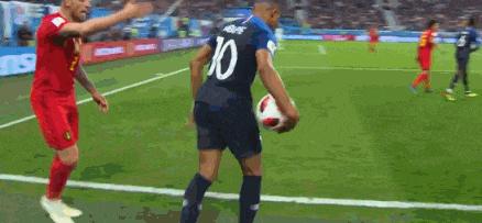 濮嗗反浣╂畫鏆磋繃浜洪泦閿﹁〃婕旇禌,濮嗗反浣╀竴鑴氱垎灏勫嚮鎳电悆杩峰叏杩囩▼