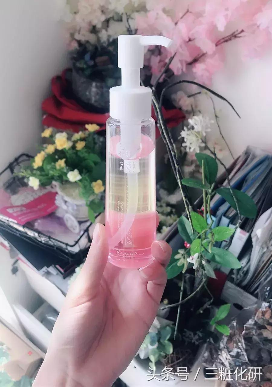 抖音比较火的卸妆水,抖音推荐的卸妆水