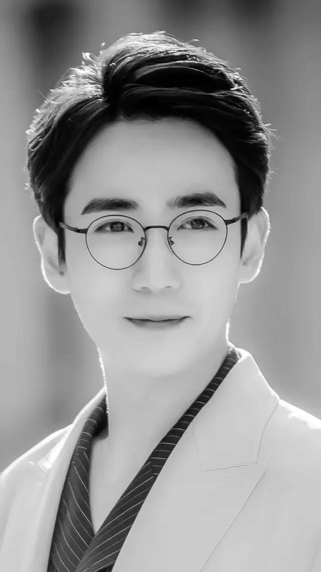 镇魂朱一龙绝美图,朱一龙路演镇魂女孩