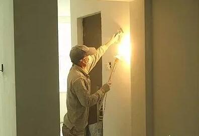 墙面腻子开裂脱皮什么原因,刚装修好入住几个月墙面开裂脱皮