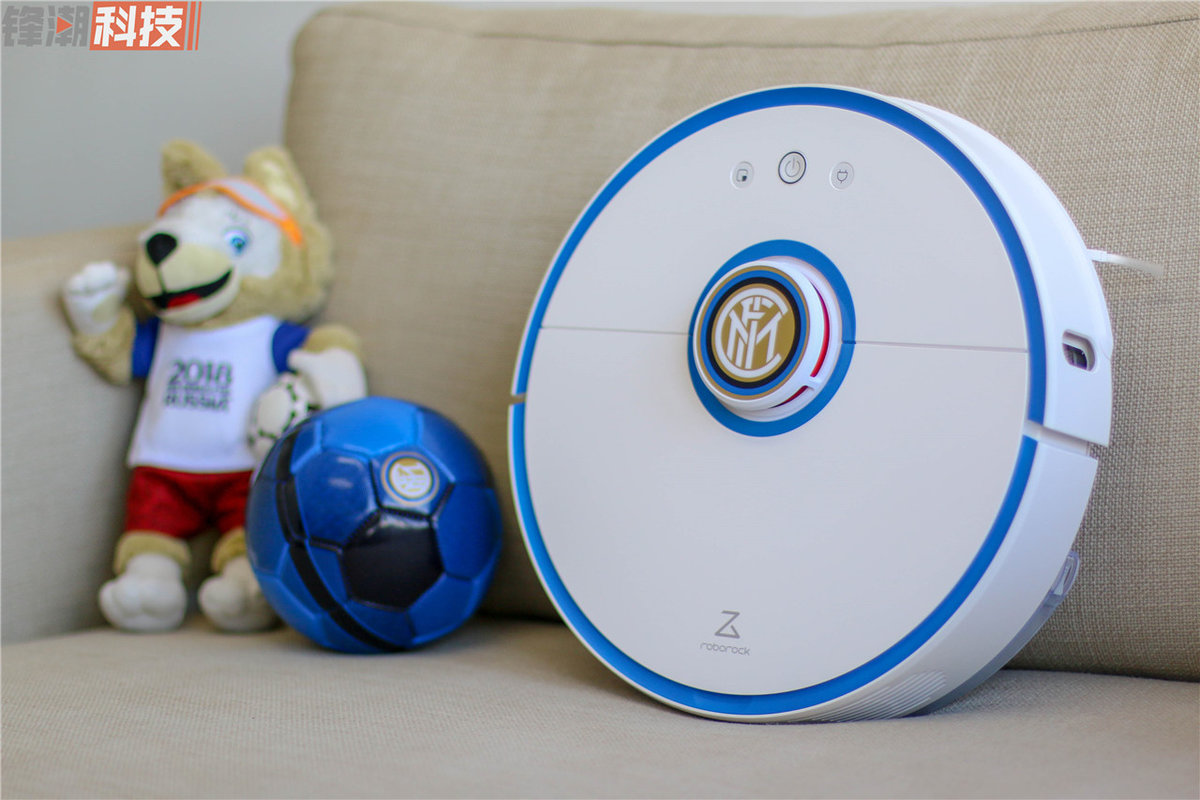 冲着这个「国米标」,买爆!石头扫地机器人国米版轻体验
