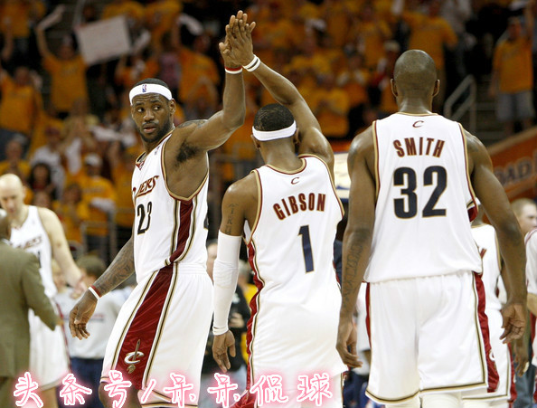 与科比和詹姆斯打球的不同感受,詹姆斯和科比做过队友吗
