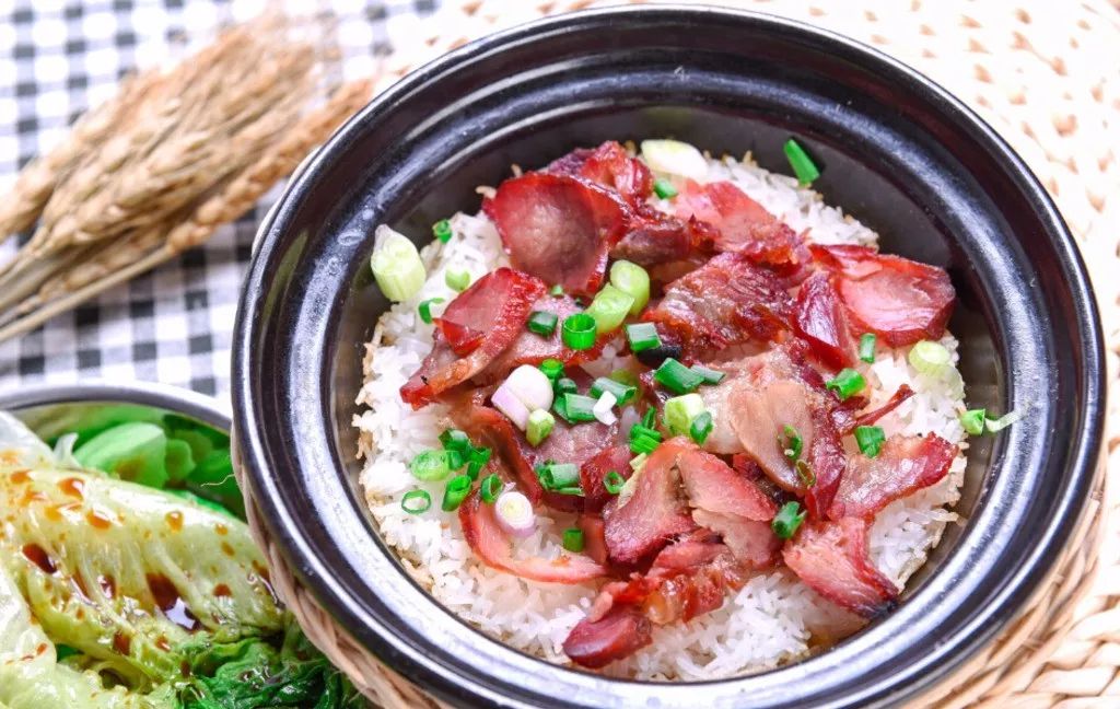 广式煲仔饭砂锅的做法,排骨煲仔饭的做法大全