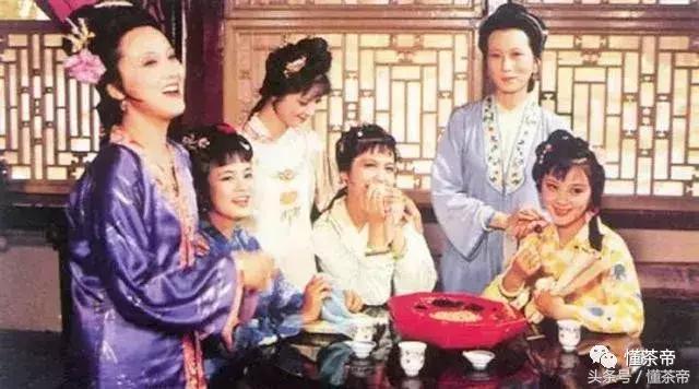 红楼梦里提到的茶最多是什么茶,红楼梦里的茶是什么茶