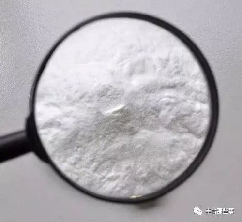 洗衣粉白糖消灭蟑螂,一勺洗衣粉