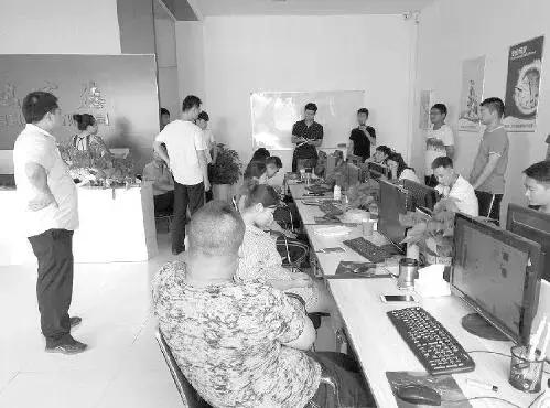 网上交友落入陷阱一女子被骗20万,网上交友被骗钱了半年还能追回来