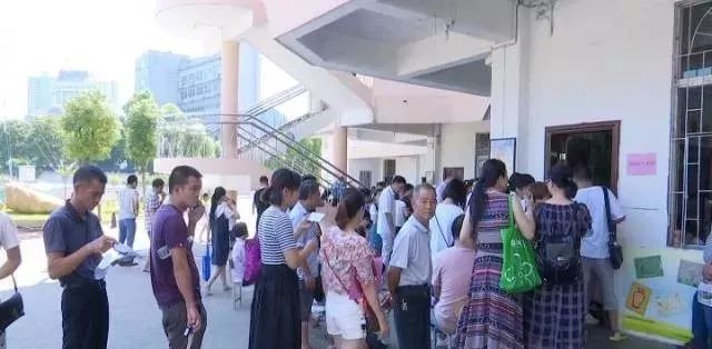 贺州市中小学报名系统初审通过,2021贺州小学预约报名时间