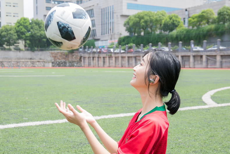 索尼耳机wfc500有降噪吗,索尼wi1000和小米降噪耳机