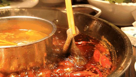当外国人吃了火锅后，仿佛新世界的大门就被开启了