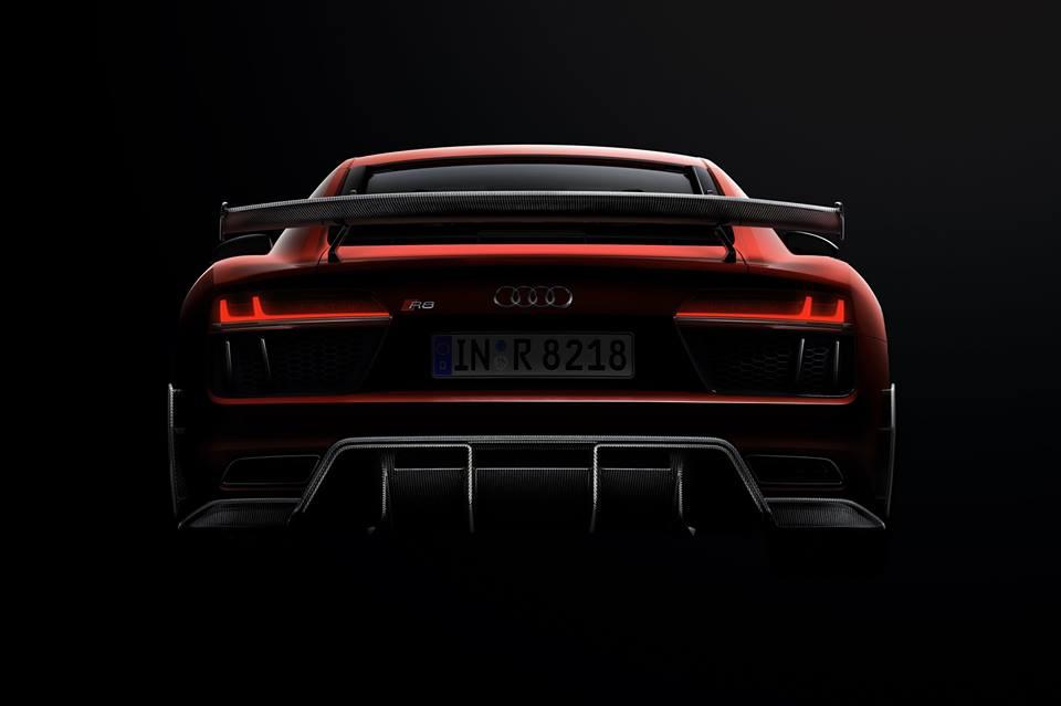 奥迪r82023款顶配落地多少钱,奥迪r8新车售价多少万落地