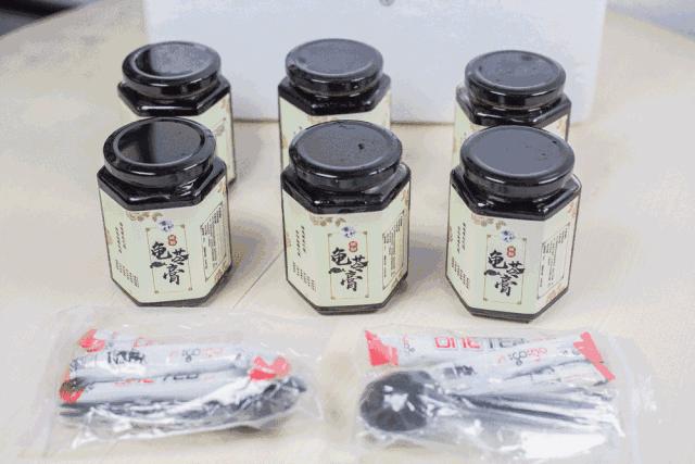 一周只卖3天网红龟苓膏，熬夜睇波食一盅即刻下火