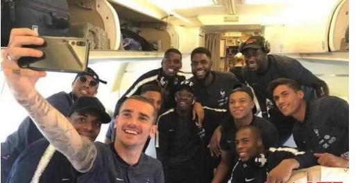 世界杯用的手机,世界杯球员都用什么手表