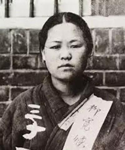 引爆政坛，罢免总统！凭什么它是亚洲第一名门女校？