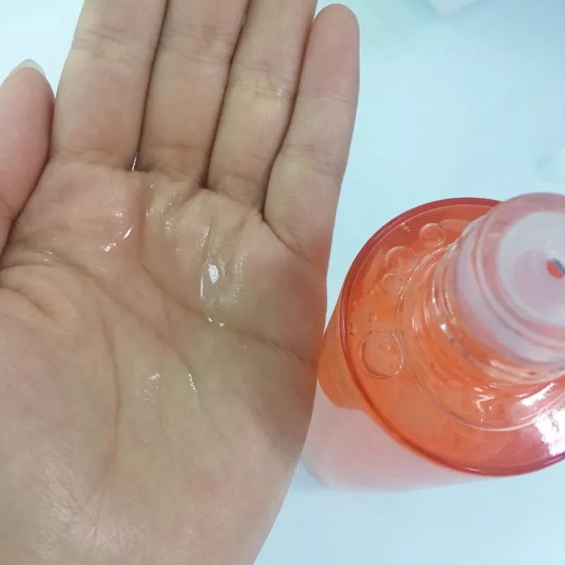 祛黑头越做毛孔越大,特别多的黑头毛孔也特别大怎么办