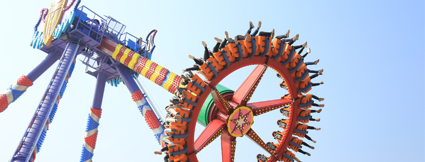 暑假带孩子逛公园,带孩子玩跳楼