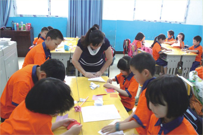 高州实验学校和黄冈实验哪家好,高州黄冈实验学校的游泳馆