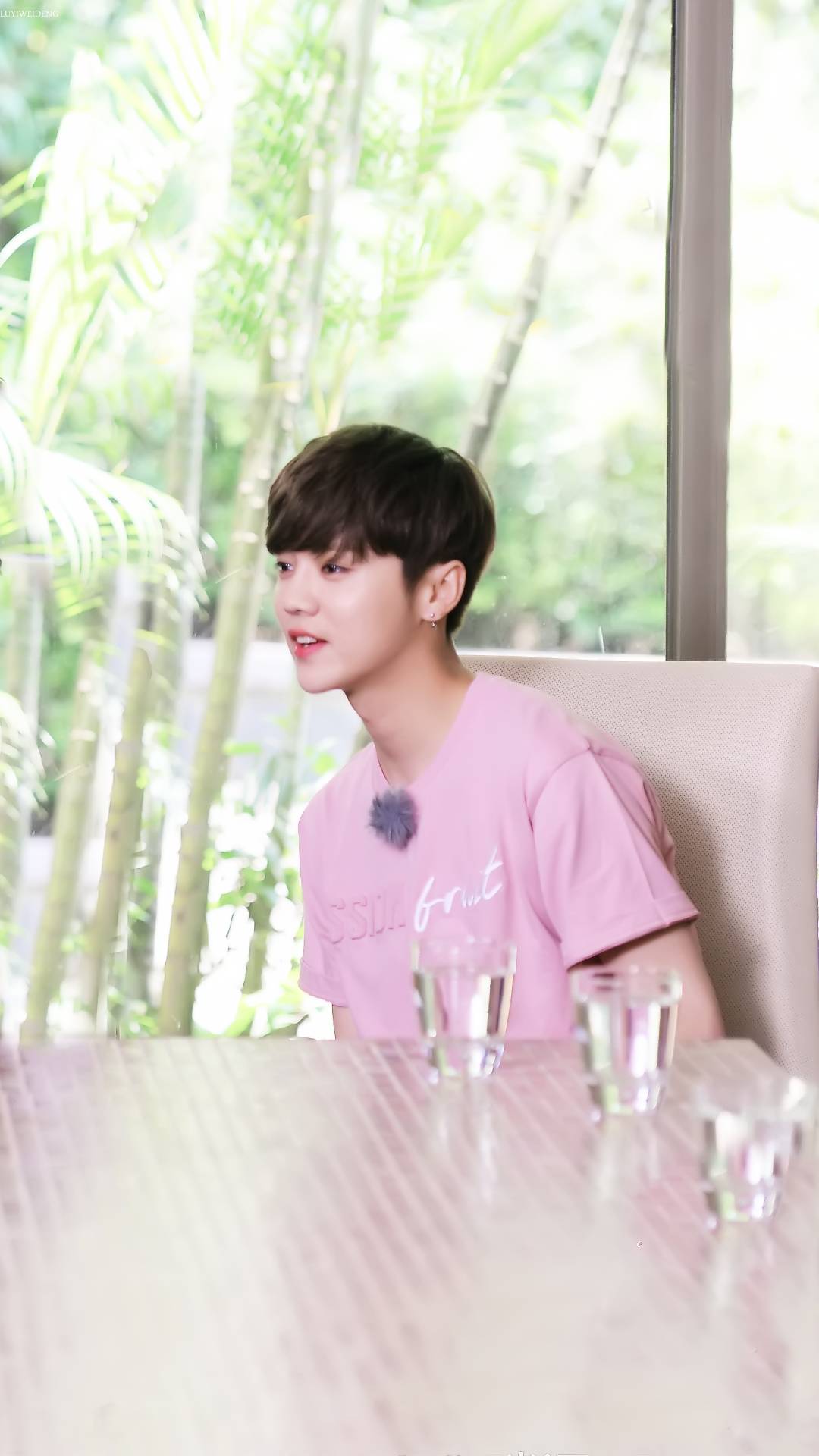 鹿晗壁纸iphone专用,鹿晗4k超清壁纸全面屏