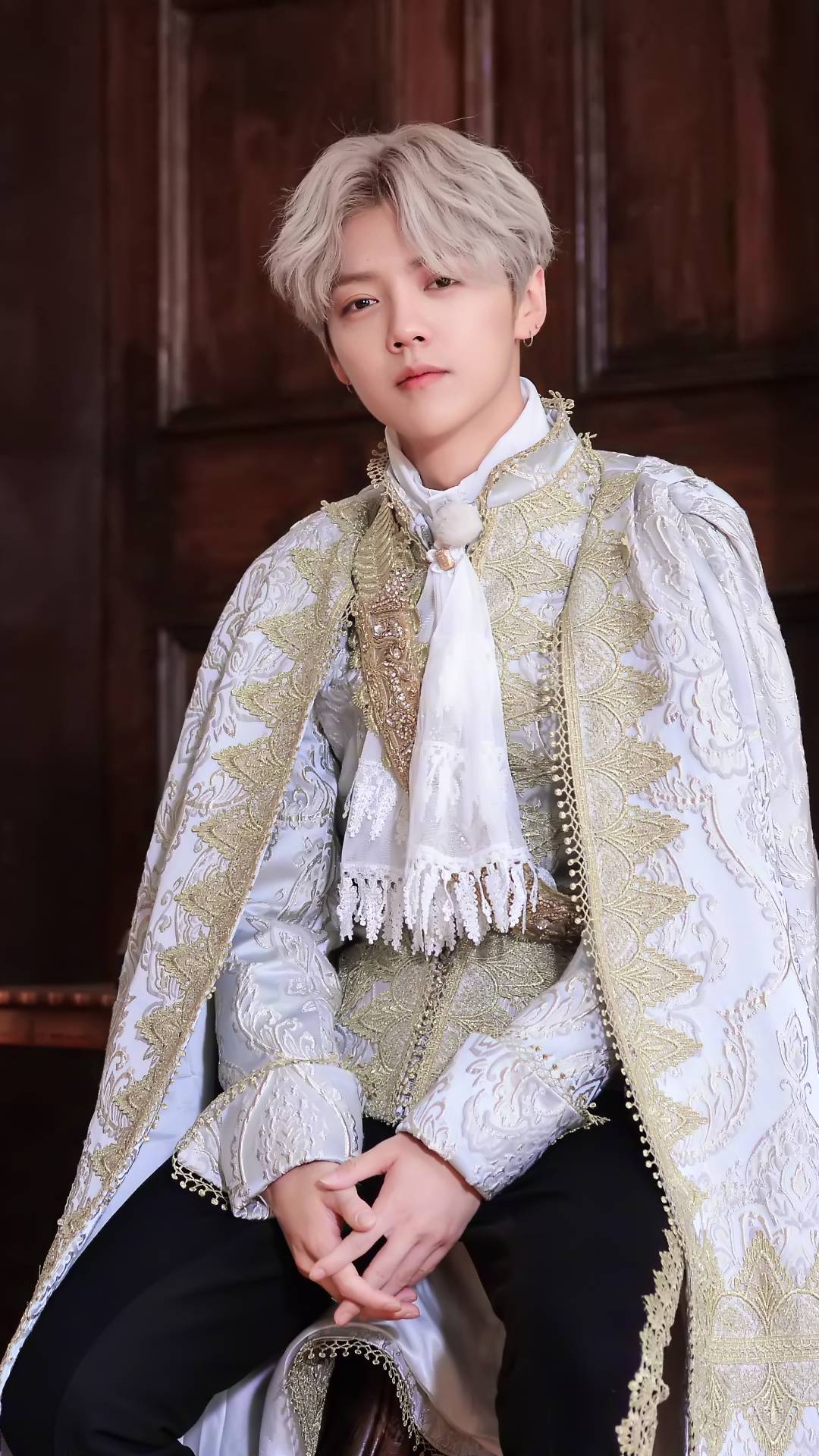 鹿晗最帅照片2017壁纸,鹿晗图片高清壁纸全屏