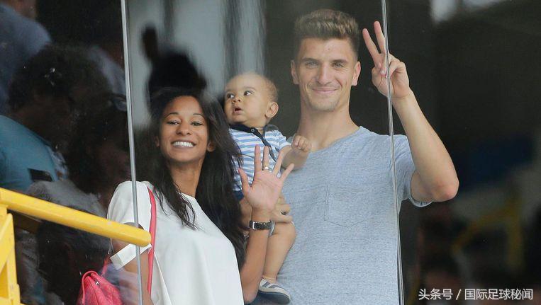 比利时国家队太太团,比利时太太团惊艳亮相