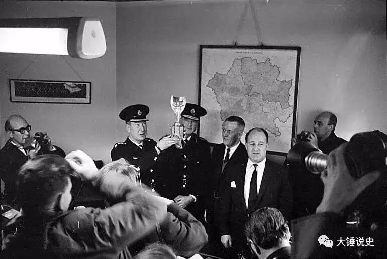 世界杯精彩播报,世界杯决赛解说感触